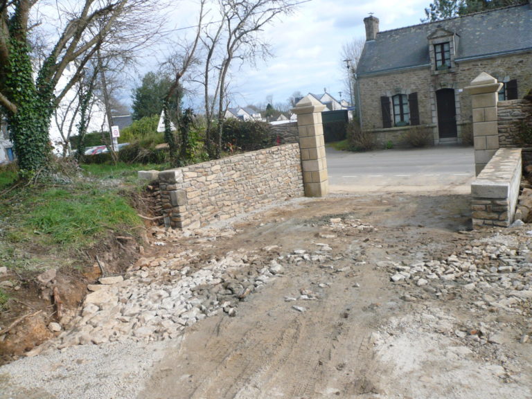 creation dune entree avec piliers en pierre wendling maconnerie pluvigner 5 - Camors Pluvigner